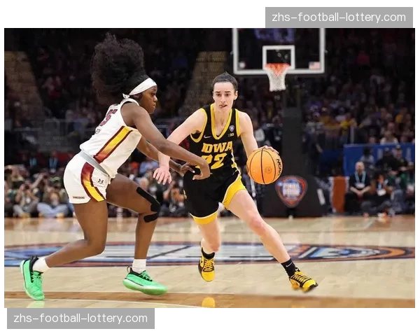 WNBA与NCAA合作推出裁判发展计划，为大学女篮裁判提供职业晋升通道